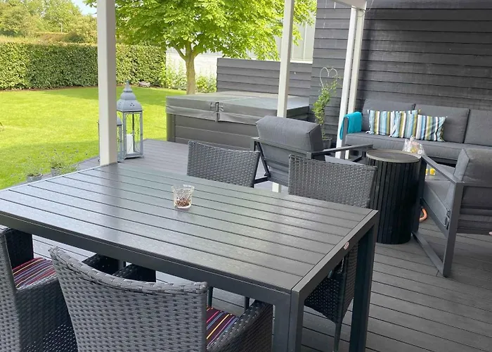 Luxury In Nature With Wellness *